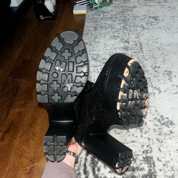 Fashion nova Pazzle booties black sequin size 8.5 - Picture 3 of 3